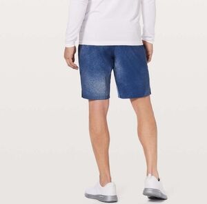 Lululemon T.H.E. Shorts Size M